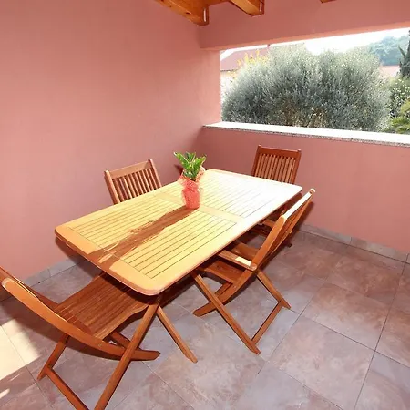 Sturago Apartament *